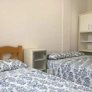  Apartamento 3 Dorm., O Quintal E A E Molhes