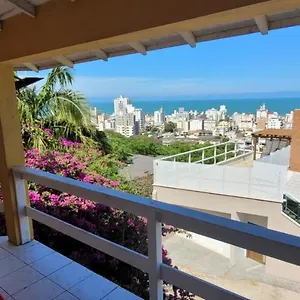  Alojamento de Acomodação e Pequeno-almoço Residencial Maria